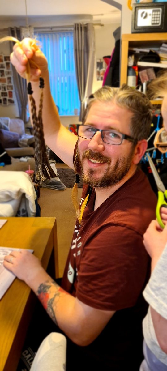 Debbiepotter25's tweet photo. https://t.co/E4ZW7MJZeH

@kevinpotter271 so proud 👏 🥲  he braved the shave ✂️💇‍♂️ https://t.co/GOCekHBnwh