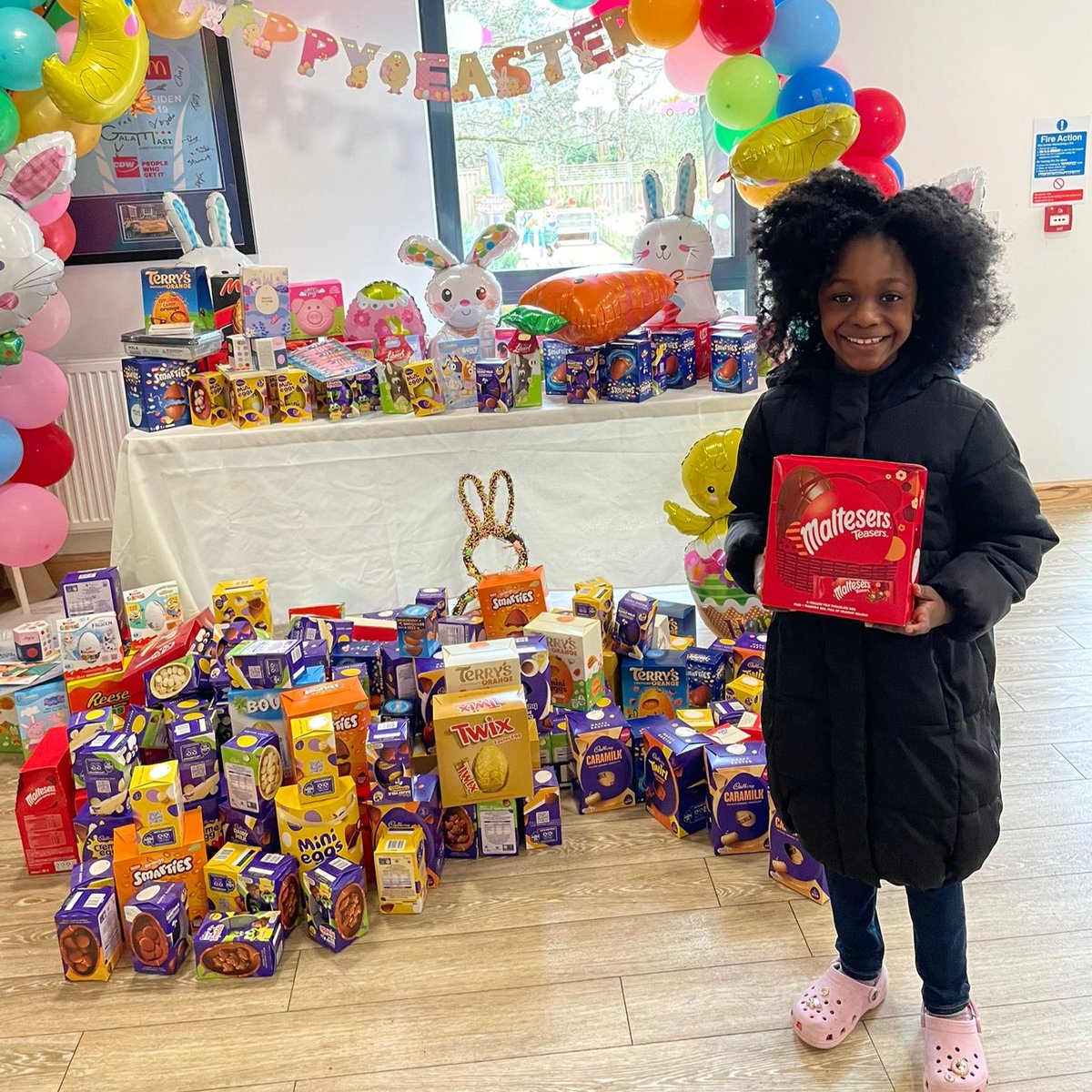 We're wishing you a very Hoppy Easter! 🐰 We've been making this weekend as sweet as possible for our families. 🐣🍫 From egg hunts to special visits from the #Easter Bunny, being able to give our families some moments of normality and joy can make such a difference. ❤️