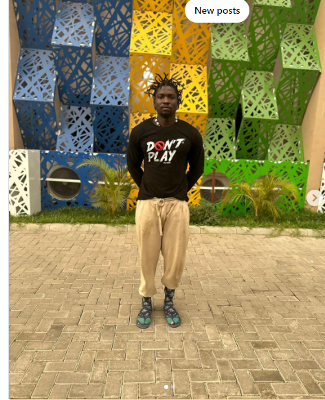 Zone1Aj's tweet photo. Just In: Internet Sensation Very Dark Man regains freedom after spending a week and some days in police detention.

#freeVerydarkman #Bbnaijaallstars https://t.co/sUsfST8NG0