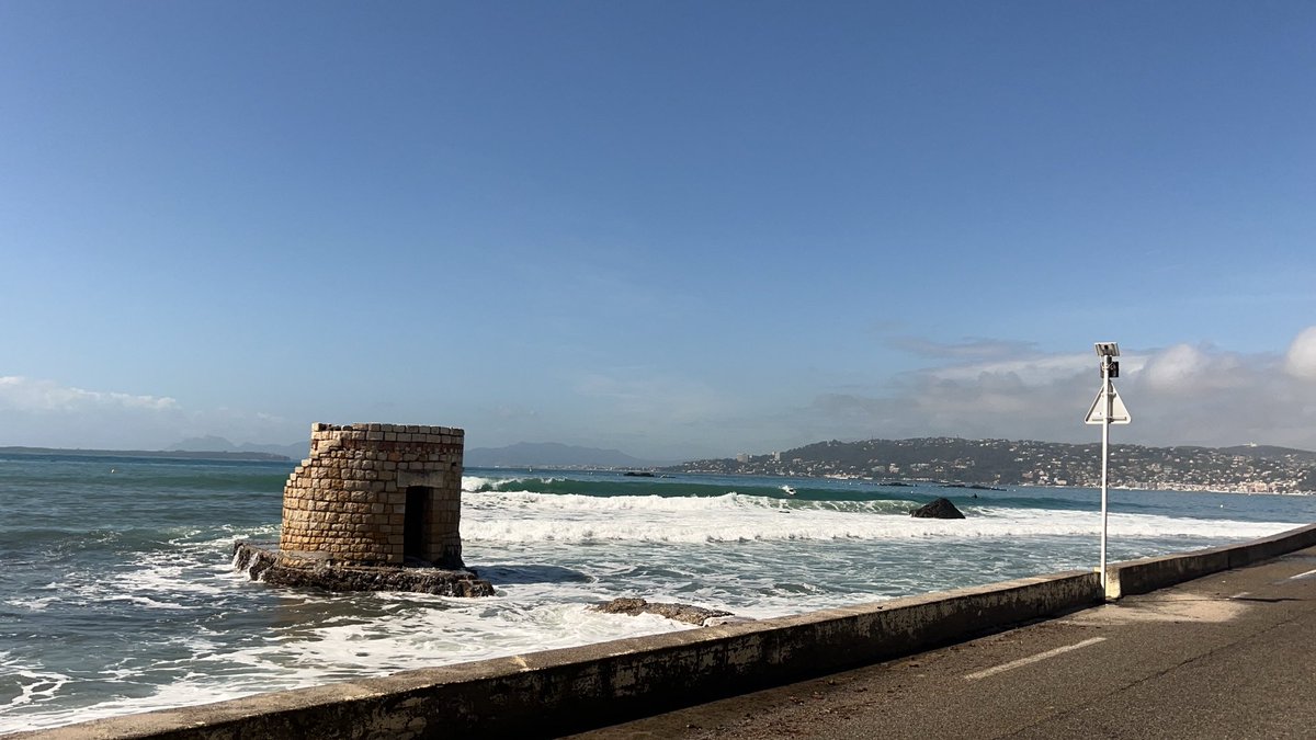 celiaimmo06's tweet image. #capdantibes #alpesmaritimes ♥️♥️♥️