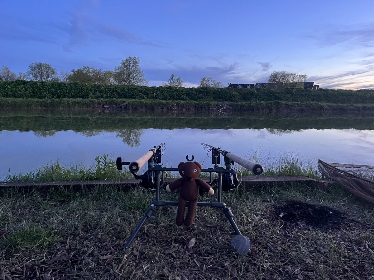 Reuben_angler's tweet photo. @DelkimLtd waiting for the screamers 👌🎣 https://t.co/ESkf9JxY0i