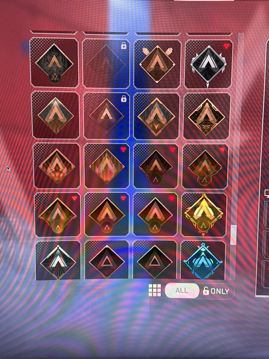 Chrizzmatik's tweet photo. I am going to pray! This is a hiccup that @PlayApex and @EA is already aware of. cause all bronze is CRAZY to me!
Anyone else?
#playapex #ApexLegends #patchthis #bugfound https://t.co/4mOFC2b0NR