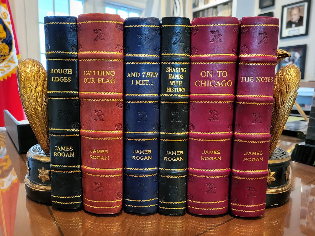 RareBiblio's tweet image. Here’s a glimpse of our leather-bound book set, straight from the hands of a satisfied customer. 📚✨ 

rarebiblio.com  📩 @rarebiblio 

#jamesrogan #roughedges #catchingourflag #andthenimet #shakinghandswithhistory #ontochicago #thenotes #books #happycustomers #books