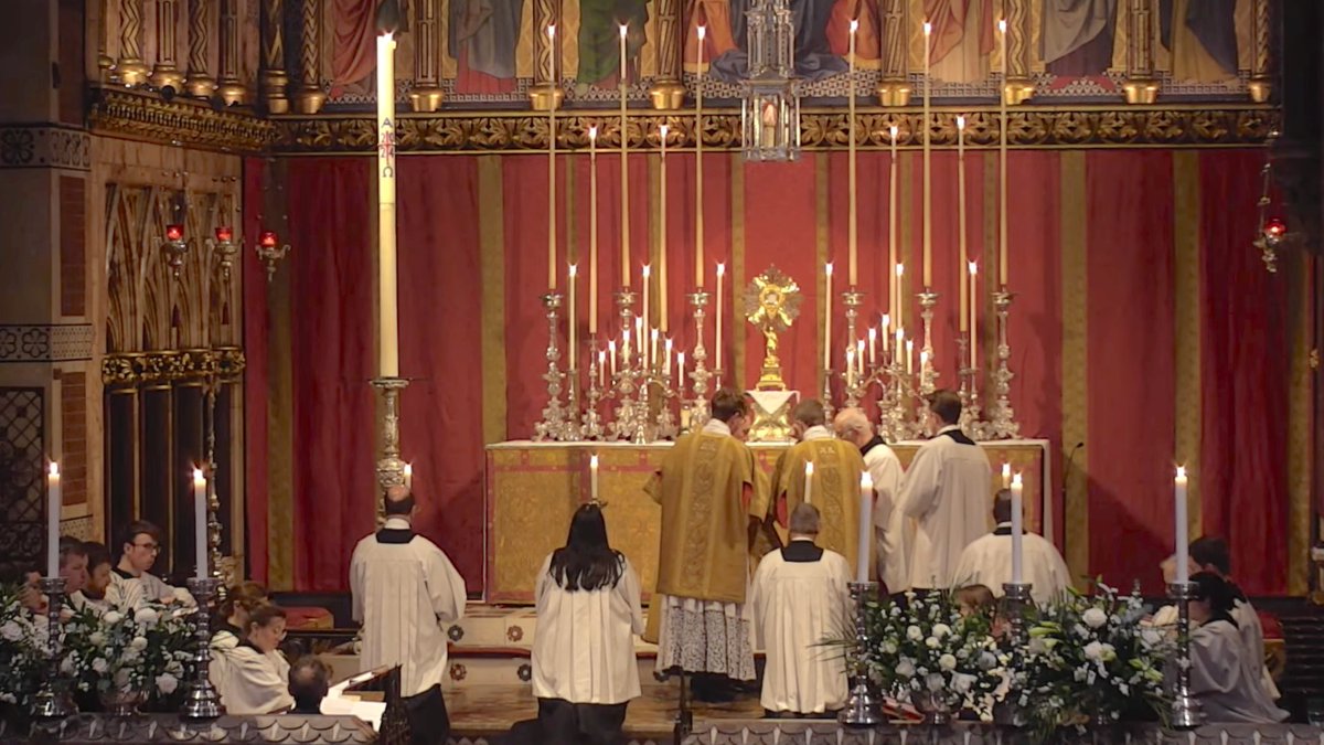 You can watch Evensong and Benediction (with Te Deum in the presence of the Blessed Sacrament) for Easter Day from All Saints' here: youtube.com/live/kI8G_sAVm…