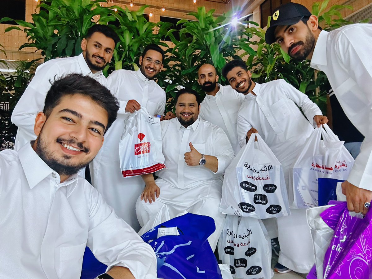 AJGHAMDI's tweet photo. ماينفع عيد بدون مشوار الثميري و المعيقلية 🌙 https://t.co/14Q8DAsEyn