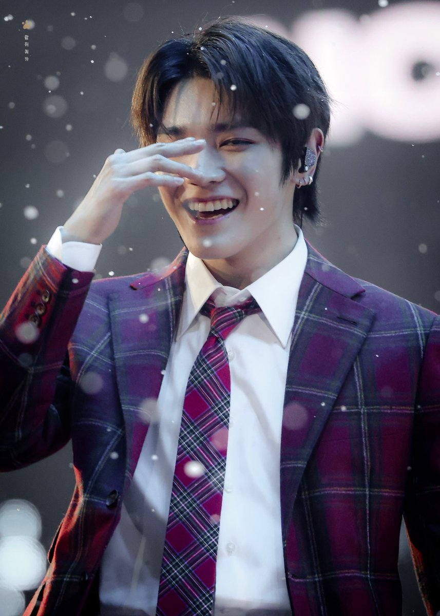 ･ ｡
 ☆∴｡　*
　･ﾟ*｡★･
　　･ *ﾟ｡　　 *
　 ･ ﾟ*｡･ﾟ★｡
　　　☆ﾟ･｡°*. ﾟ
*　　ﾟ｡·*･｡ ﾟ*
　　　ﾟ *.｡☆｡★　･
　　* ☆ ｡･ﾟ*.｡
　　　 *　★ ﾟ･｡ *  ｡
　　　　･　　ﾟ☆ ｡