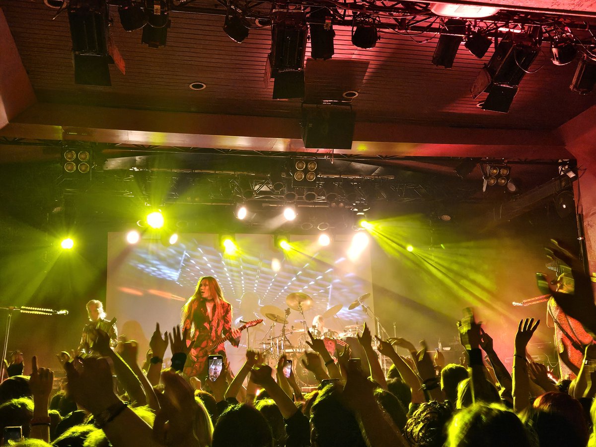 Nervers4's tweet photo. @DIRENGREY_JP Thank you so much for 2 amazing shows! https://t.co/LZ3GnUFcOD
