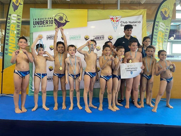 CN Granollers (@cngranollers) on Twitter photo 🤽🏻♂️🤽♀️UNDER10
ℹ️ L’equip benjamí i jugadors del prebenjamí de la secció de waterpolo, han participat durant 3 a la <a href="/CNB_Under10/">CNB Under 10 WP Tournament</a> 2024 al CN. Barcelona🤩
L’equip ha aconseguit una meritòria 17a posició!👏🏻
💙Una experiència inoblidable pels nostres esportistes que ho han donat tot! 🤽🏻♂️🤽♀️UNDER10
ℹ️ L’equip benjamí i jugadors del prebenjamí de la secció de waterpolo, han participat durant 3 a la <a href="/CNB_Under10/">CNB Under 10 WP Tournament</a> 2024 al CN. Barcelona🤩
L’equip ha aconseguit una meritòria 17a posició!👏🏻
💙Una experiència inoblidable pels nostres esportistes que ho han donat tot!