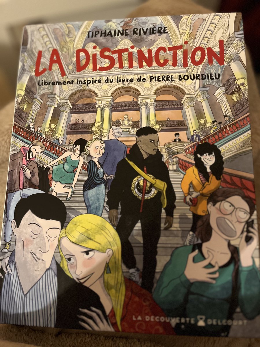 Je fais rarement de recommandations, mais là je me dois de mettre en avant ce qui est, à mon sens, le meilleur #livre que j’aie lu cette année : La Distinction, relecture brillante et pédagogue de #Bourdieu par ⁦@TiphaineRiv⁩ - à mettre entre toutes les mains ! #sociologie