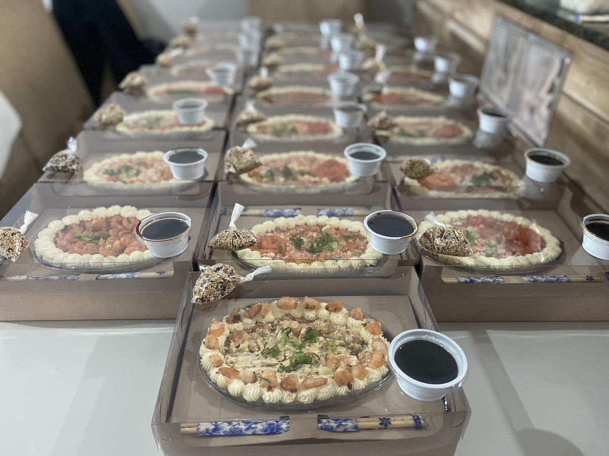 RenatoAS22's tweet photo. Só pra deixar registrado aqui essa obra de arte 🍣🥢
#sushi https://t.co/5DKnQbRHUp