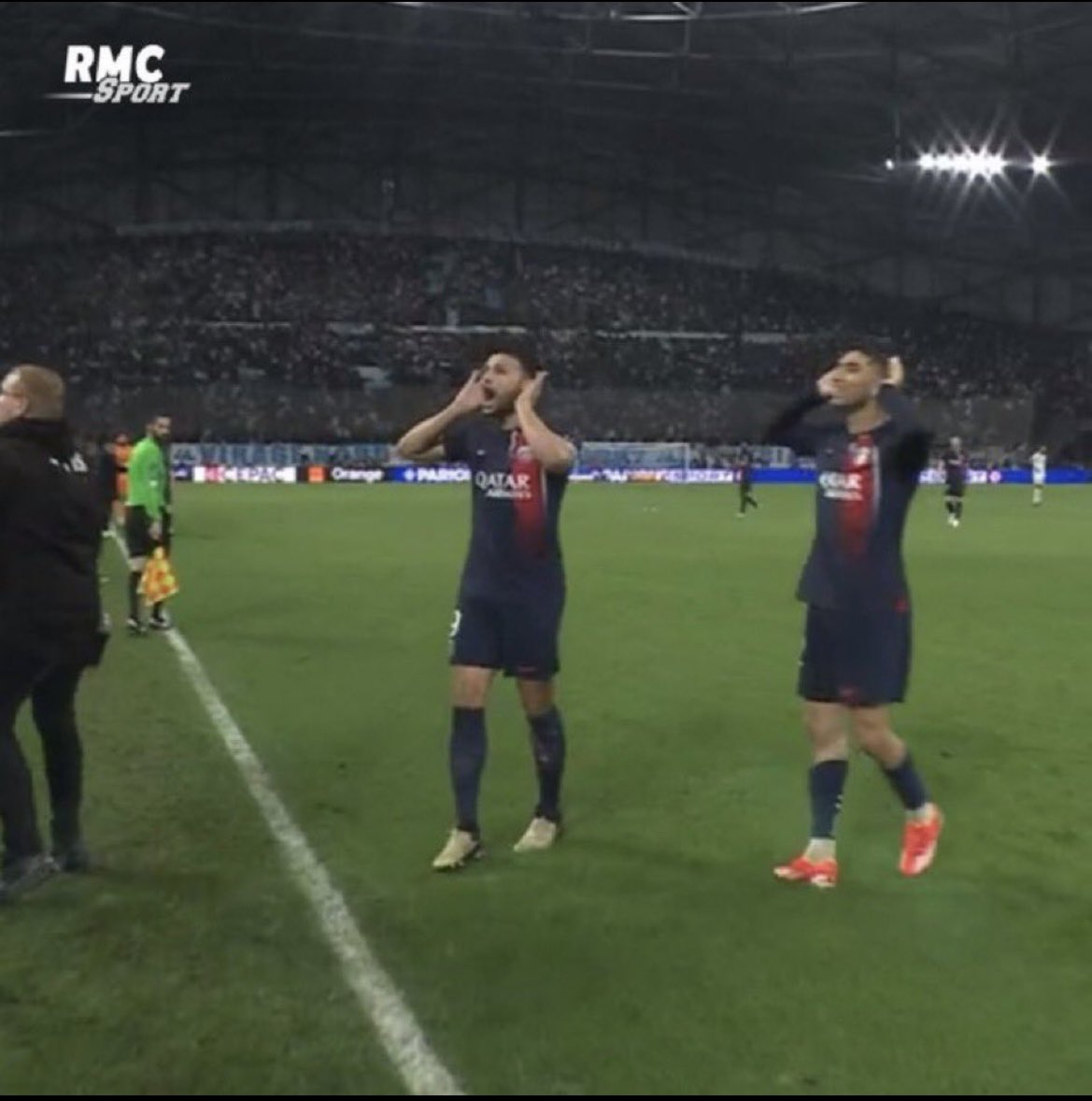 arthurklt's tweet photo. @TwinsFifaHD Ils arrivent à trouver des excuses avec 55 min à 11 contre 10😭 https://t.co/ZysGXzjdT3