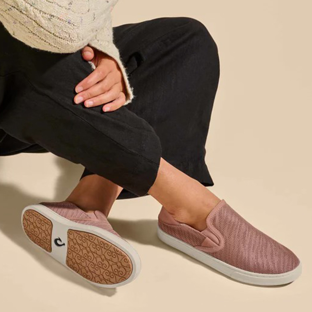 QuarkStyle's tweet image. Slip them on and get ready for whatever the day brings!

Explore Now: ow.ly/zijU50R4C8a