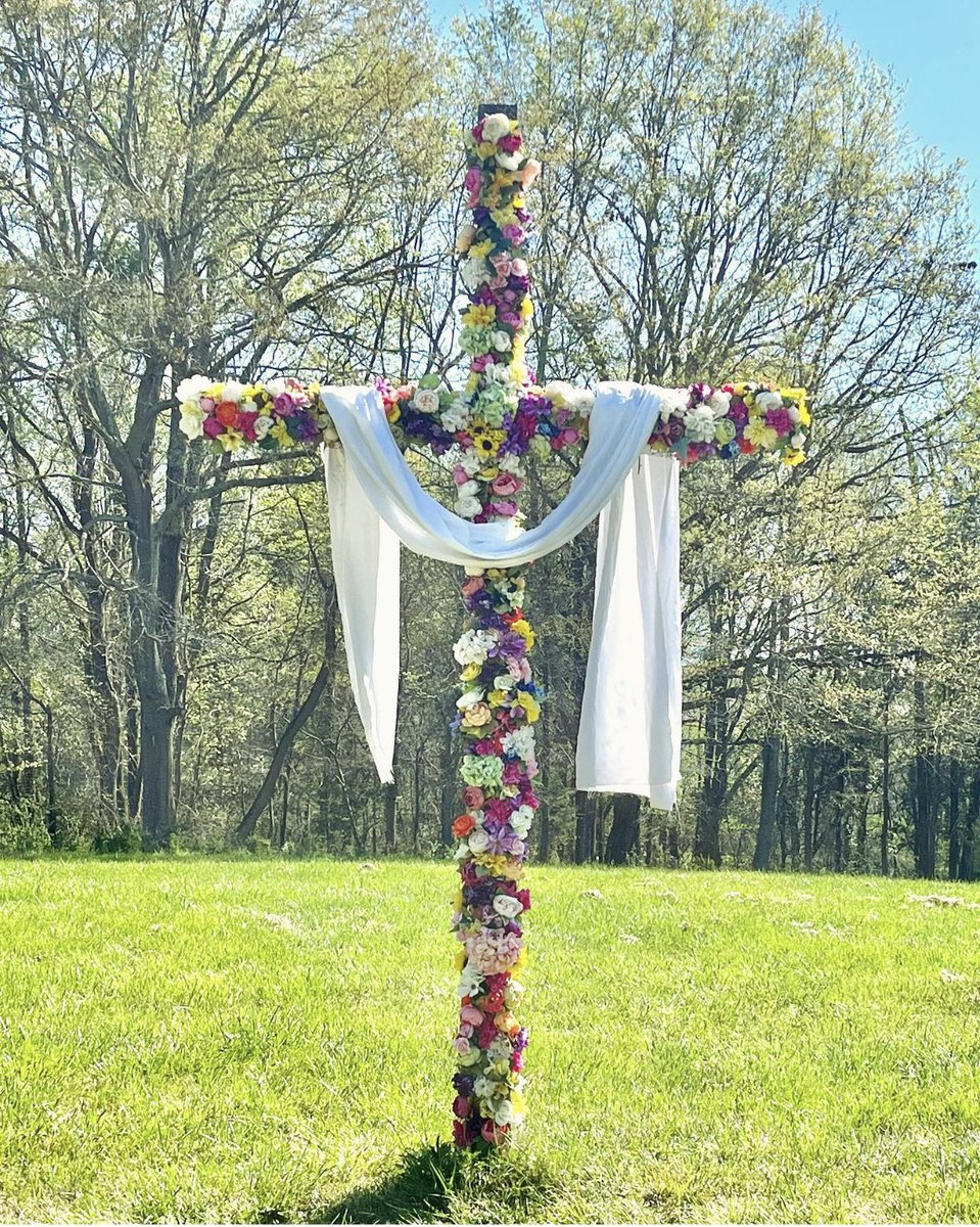 beardenrmb's tweet photo. @TheSassyBirdie Our family has not done the nails but we have put flowers on the cross for Easter morning for years in Georgia. https://t.co/fdornZCGyJ
