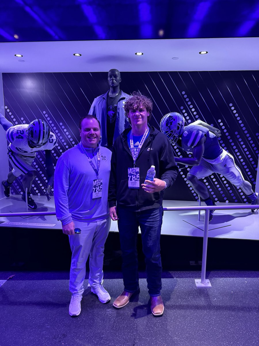 After a great day at @KStateFB I am very blessed to receive a offer from @CoachKli Can’t wait to come back soon #KstateFB @CoachDKlieman @CoachBuddyWyatt @CoachBrianLepak @hjacobs67