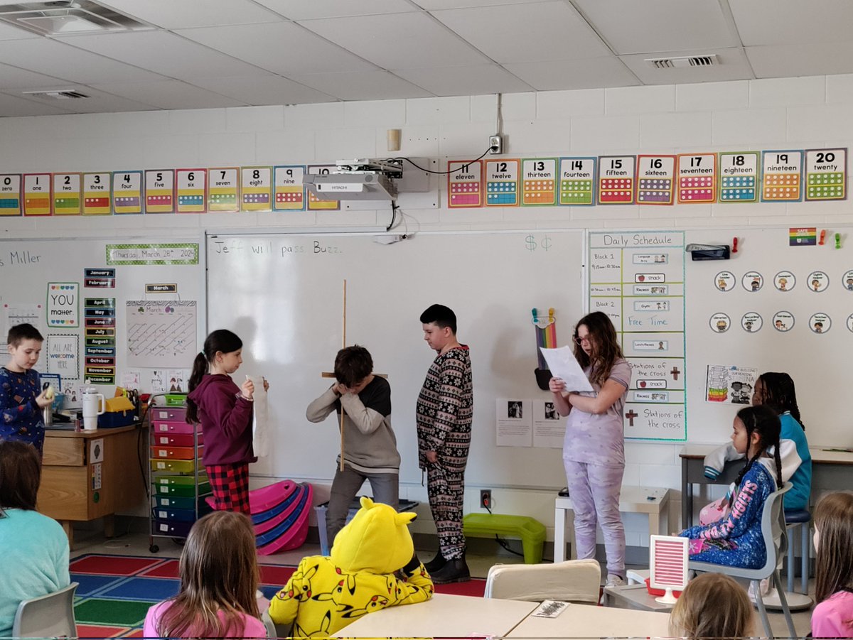 mralexng's tweet photo. Happy Easter! Proud of our Grade 4 classes for all the hard work they put in presenting the stations of the cross on Holy Thursday. Thanks to @msmsorensen @MrsConwaysClass for all the support! @AssisiOCSB https://t.co/fnoKGFWvcD