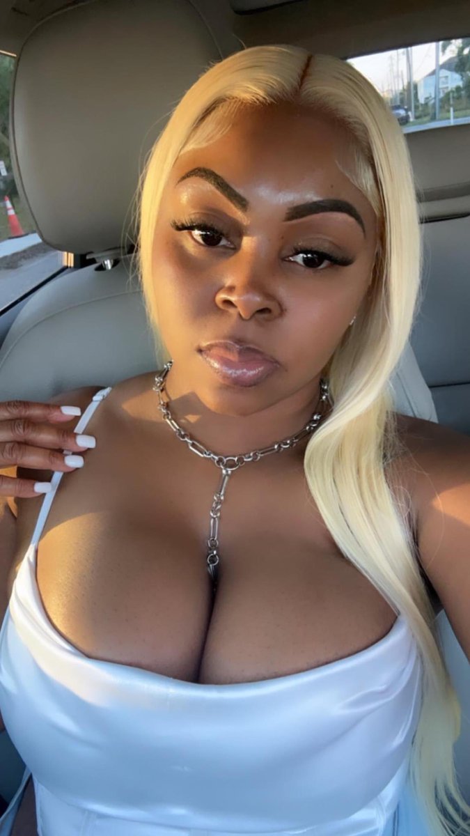 JOLIEEFFLAV's tweet photo. Sexy af 🥰 https://t.co/9Mjw8GRjYB