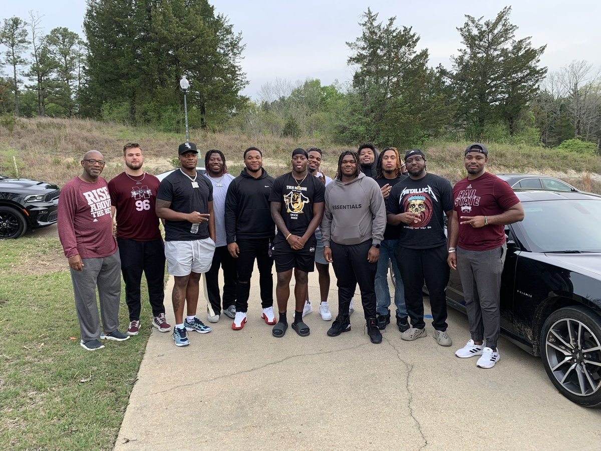 Had good eats and great fellowship with the guys who were in town on this Easter Sunday!! Nothing like DBlok!!