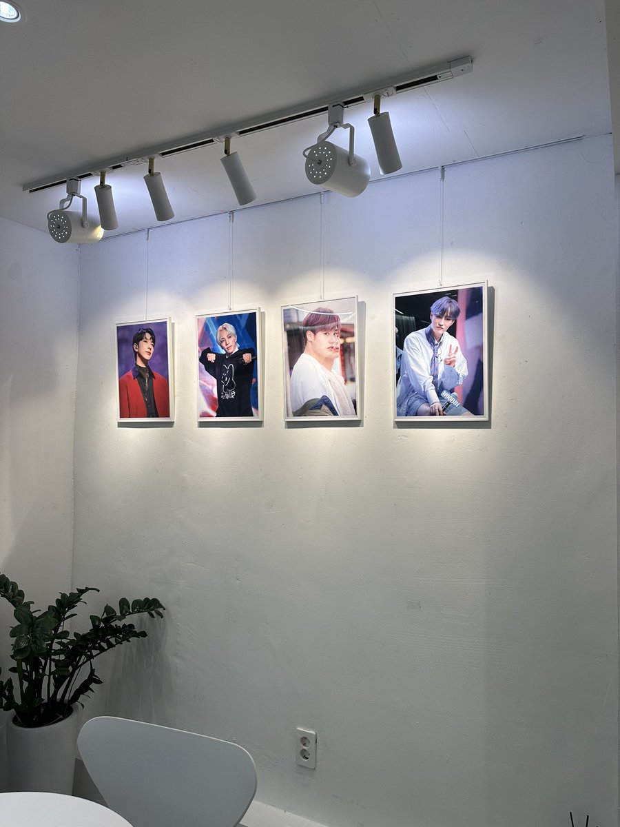 Do_Rahee__'s tweet photo. #화창한_너의_봄빛

오랜만이지👋🏻

생일 축하해 마수이리랑 바보곰돌이 https://t.co/KDcm2Yztad