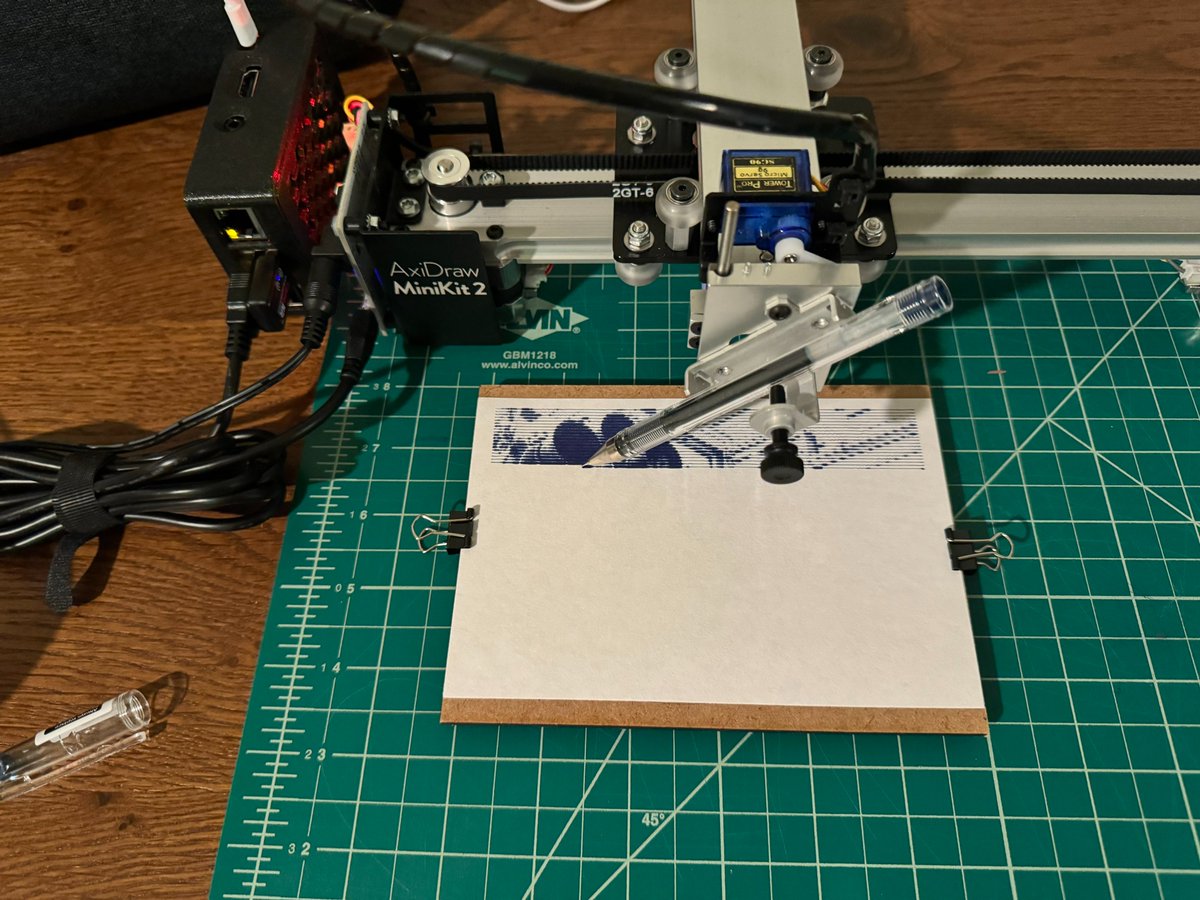 chrisheninger's tweet image. 103: Tinkering more with SquiggleDraw and specifically the Processing sketchbook for the first time.

Plotted on an AxiDraw MiniKit 2, using an ultra-thin writing pen to try and preserve as much detail as possible on the 4x6" paper. @bantamtools #NextDraw 

Falcon Heavy engines