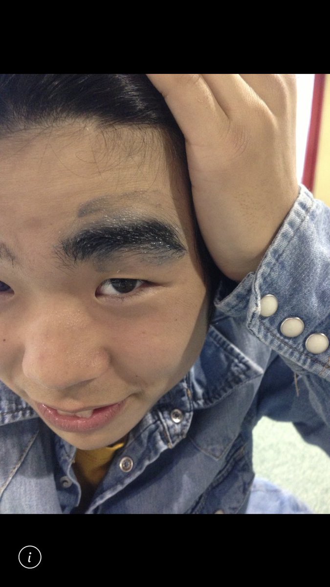 3Kq6ZLYU6fkbakJ's tweet photo. 10年前も笑 https://t.co/E9UZhR23g5