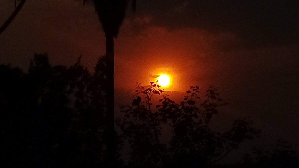 juan_2712's tweet photo. #Atardecer ☀️🔥 https://t.co/v78UEIKB5r