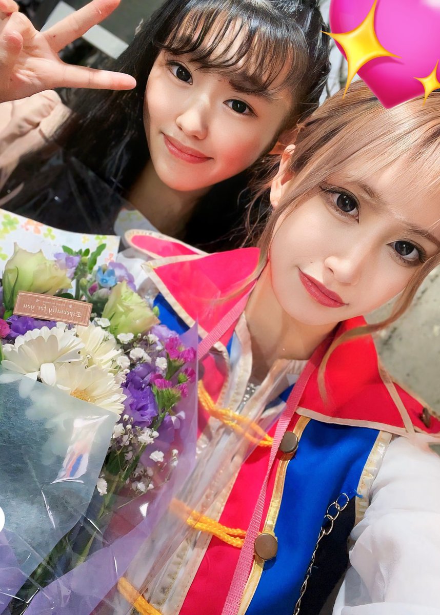 MB3_Shiaka's tweet photo. 大好きなさなとぽんちゃんからお花貰ったよ🥲🥲🥲🥲🥲🥲
ありがとうだよ🥲🥲🥲🥲🥲💜💜

またみんなでお出かけしようじぇ✊🏻 https://t.co/aiOYftiqPW