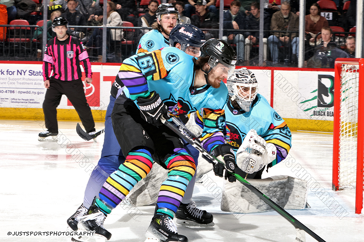 JustSports_AHL's tweet photo. 03-22-24 BINGHAMTON BLACK BEARS vs WATERTOWN WOLVES

SOCK OUT CANCER SPECIALTY GAME JERSEYS

FPHL-Federal Prospects Hockey League

@BlackBearsFPHL
#BlackBearsFPHL
@WolvesWatertown
@TheFPHL
#hockeyphotography
#pocketwizard
@PocketWizard
#ShotOnCanon
#fphl
#sockoutcancer https://t.co/UMvjPtwrqb