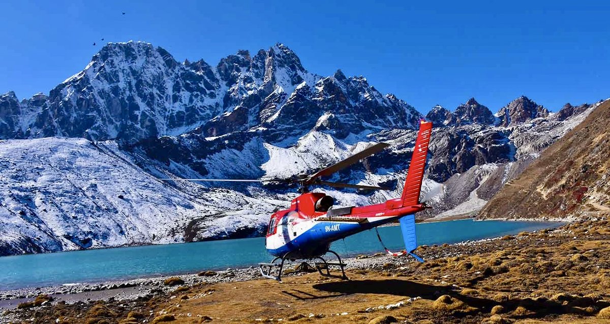Everest Base Camp and Gokyo Lakes Luxury Helicopter Trek. Learn More: luxuryholidaynepal.com/everest-base-c… #everestregion #everestbasecamp #luxuryholiday #luxurytravel #beautifuldestinations #wonderful_places #nepal #visitnepal