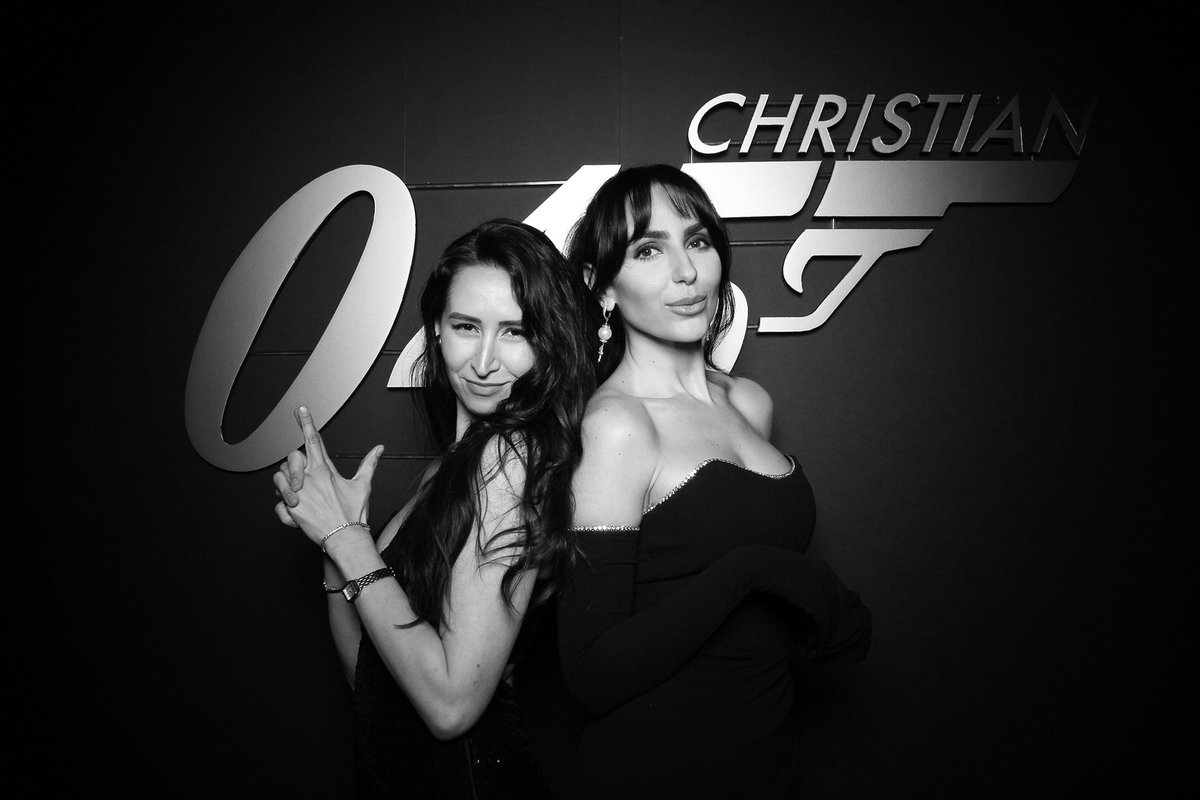 galkamalka_'s tweet photo. 007 vibes https://t.co/csQcMklYz9