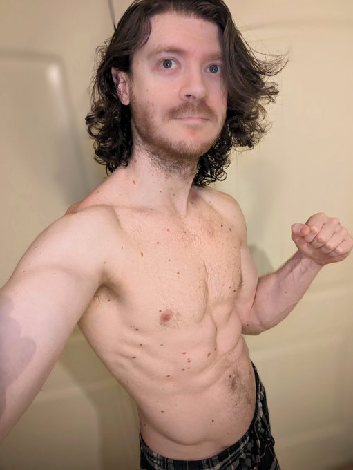 Now what should we do before the week starts? 🤔 chaturbate: https://t.co/EDruUQTFnz stripchat: https://t