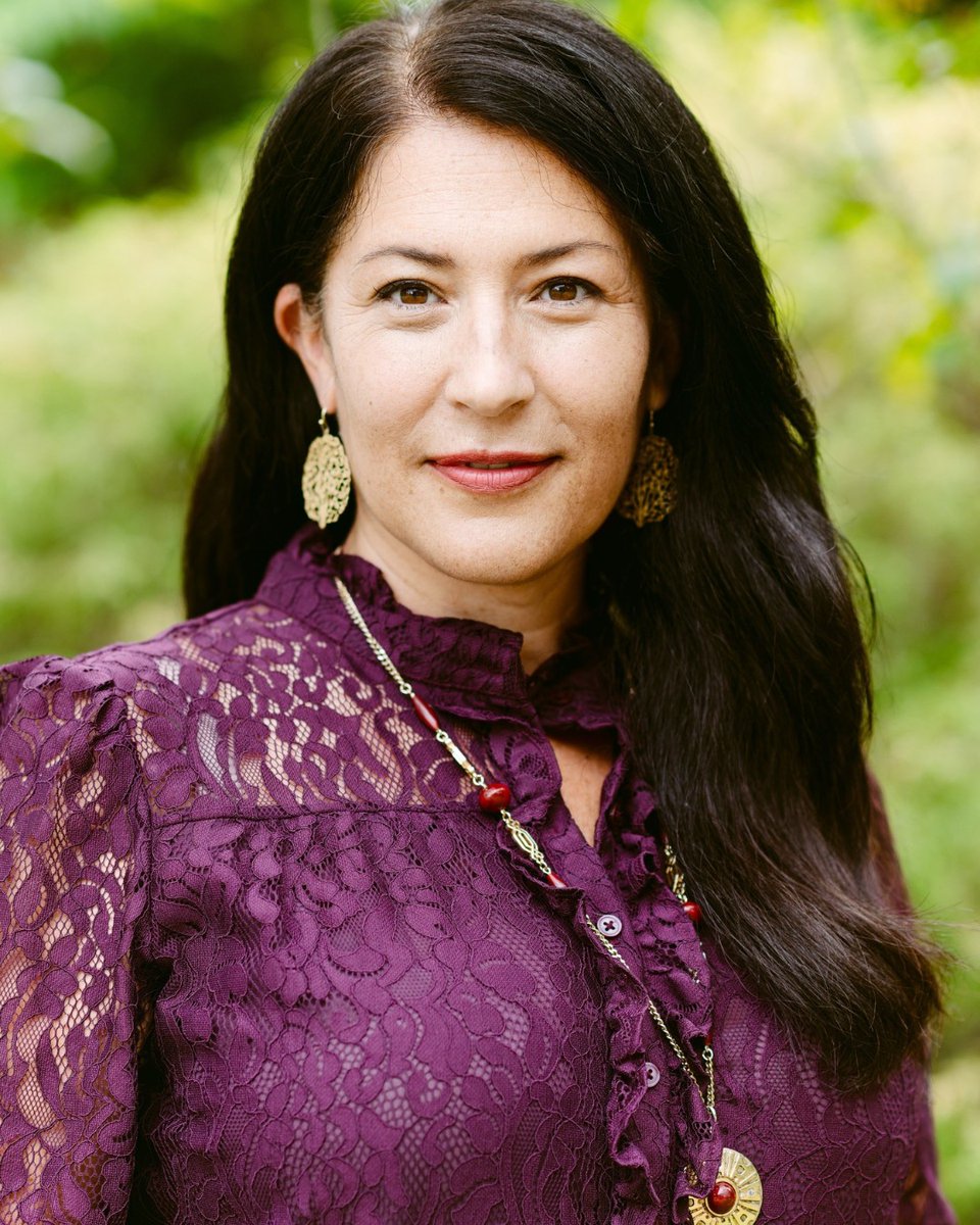 Chicago Public Library, the Poetry Foundation, and the National Museum of Mexican Art welcome the 24th U.S. Poet Laureate @adalimon as part of CPL’s 25th Annual Poetry Fest on Sat., April 27! Join us in person to see Limon in conversation: bit.ly/3VByKeD