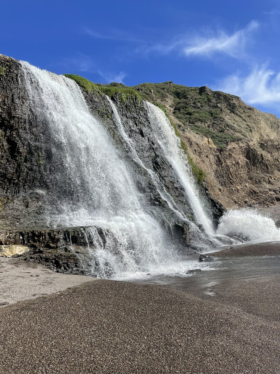 Michaelaaaa23's tweet photo. A gorgeous 13 miles round trip to bring on fire season 2024. https://t.co/Cj13k154A2