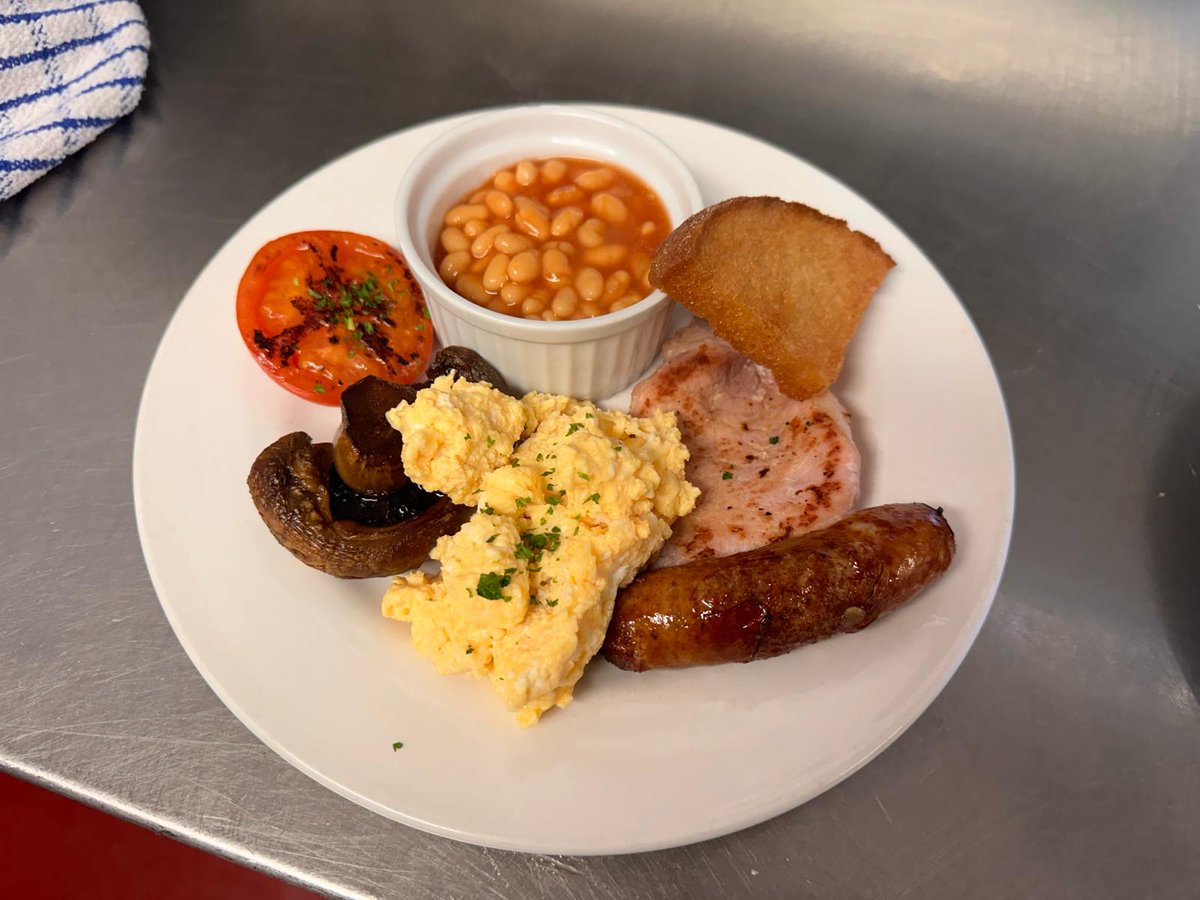Anvilinncongham's tweet photo. We are open Easter Monday! Here's what we're up to...

🥓 Cooked breakfast, meat, vegetarian or vegan. 9.30am - 11am.

🍲 Lunch from the main menu or meal deal menu 12pm - 3pm.

🍻 Bar - 5pm.

01485 600625
#kingslynn #Norfolk #pub #realale #gin #EasterMonday
#easter #breakfast https://t.co/oQiL5TpPZt