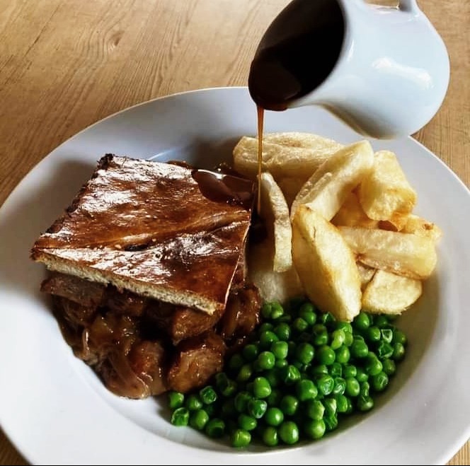 Anvilinncongham's tweet photo. We are open Easter Monday! Here's what we're up to...

🥓 Cooked breakfast, meat, vegetarian or vegan. 9.30am - 11am.

🍲 Lunch from the main menu or meal deal menu 12pm - 3pm.

🍻 Bar - 5pm.

01485 600625
#kingslynn #Norfolk #pub #realale #gin #EasterMonday
#easter #breakfast https://t.co/oQiL5TpPZt