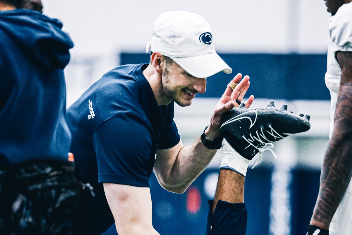 Closing out March by thanking our trainers for their dedication & daily support. Thank you: Andy, Tesa, Matt & Ray 👏 The best in college football. #WeAre