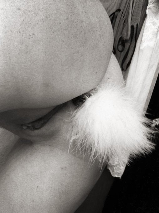&hellip; sometimes&hellip; I moonlight as the Easter bunny. #BunnyTail #ButtPlug https://t.co/a2sBm0017e<a href="/tag/buttplug"class="tags"><span>#buttplug</span></a><a href="/tag/bunnytail"class="tags"><span>#bunnytail</span></a>