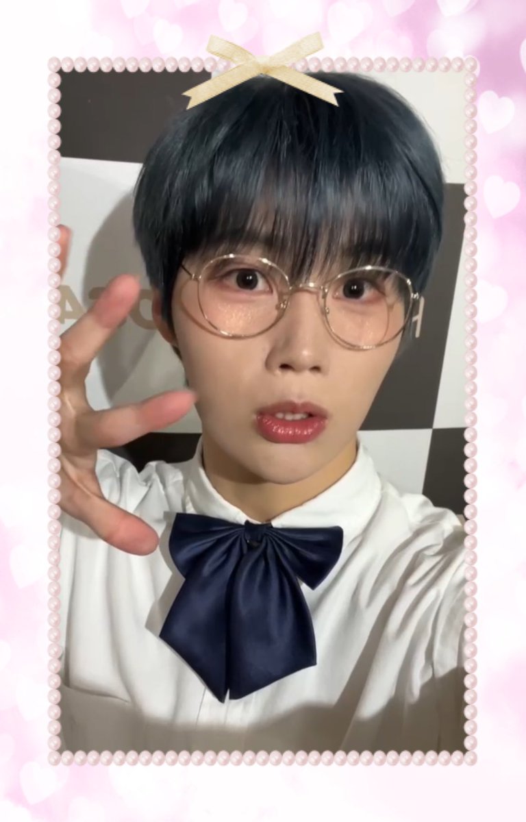 m09176's tweet image. 家宝(ˊ⸝⸝o̴̶̷  ̫ o̴̶̷⸝⸝ˋ)🐰👓🩷

 #大阪  #FCLIVE_OSAKA 
  #나인아이  #NINEi 
 #민준  #MINJUN