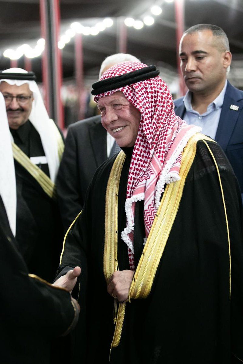 الله الوطن ابو حسين قائد الوطن