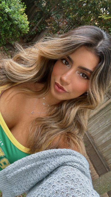 Movie? 🍿 https://t.co/tanBH87XQ0