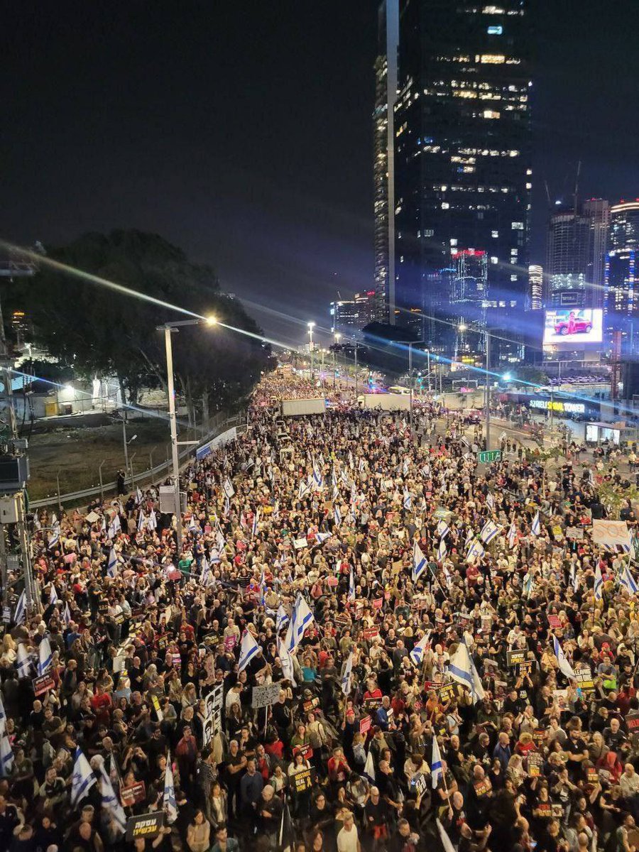 PedroRonchi2's tweet image. Protesto EM ISRAEL contra o genocídio promovido por Netanyahu em Gaza.