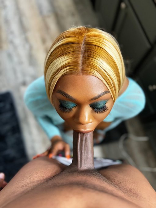 I just got my dick sucked this morning I need some more 😩 https://t.co/V2roC3aYuM<a href="/tag/talktomewhileiminit"class="tags"><span>#talktomewhileiminit</span></a>