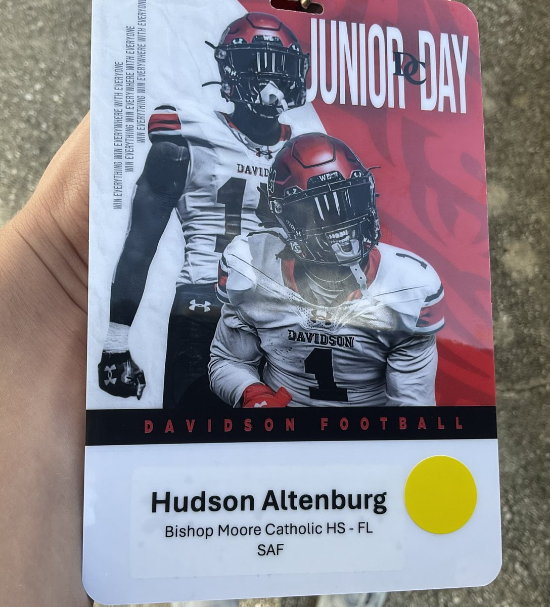 Had a great time at @DavidsonFB Junior day. Thank you @_CoachMunch and @Scott_AbellFB for having me up, can’t wait to be back!!