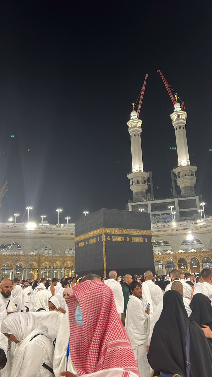 Q_55G's tweet photo. طاب اللُقى وقُرة العين وأرتوى القلب، الحمدلله الذي بلغنا أرض مكة وسكينتها الحمدلله على حُسن التمام اللهم تقبل منا، اللهم لاتجعل هذا آخر عهدنا ببيتك الحرام يارب العالمين 🩶. https://t.co/pJ2cgcmXcb