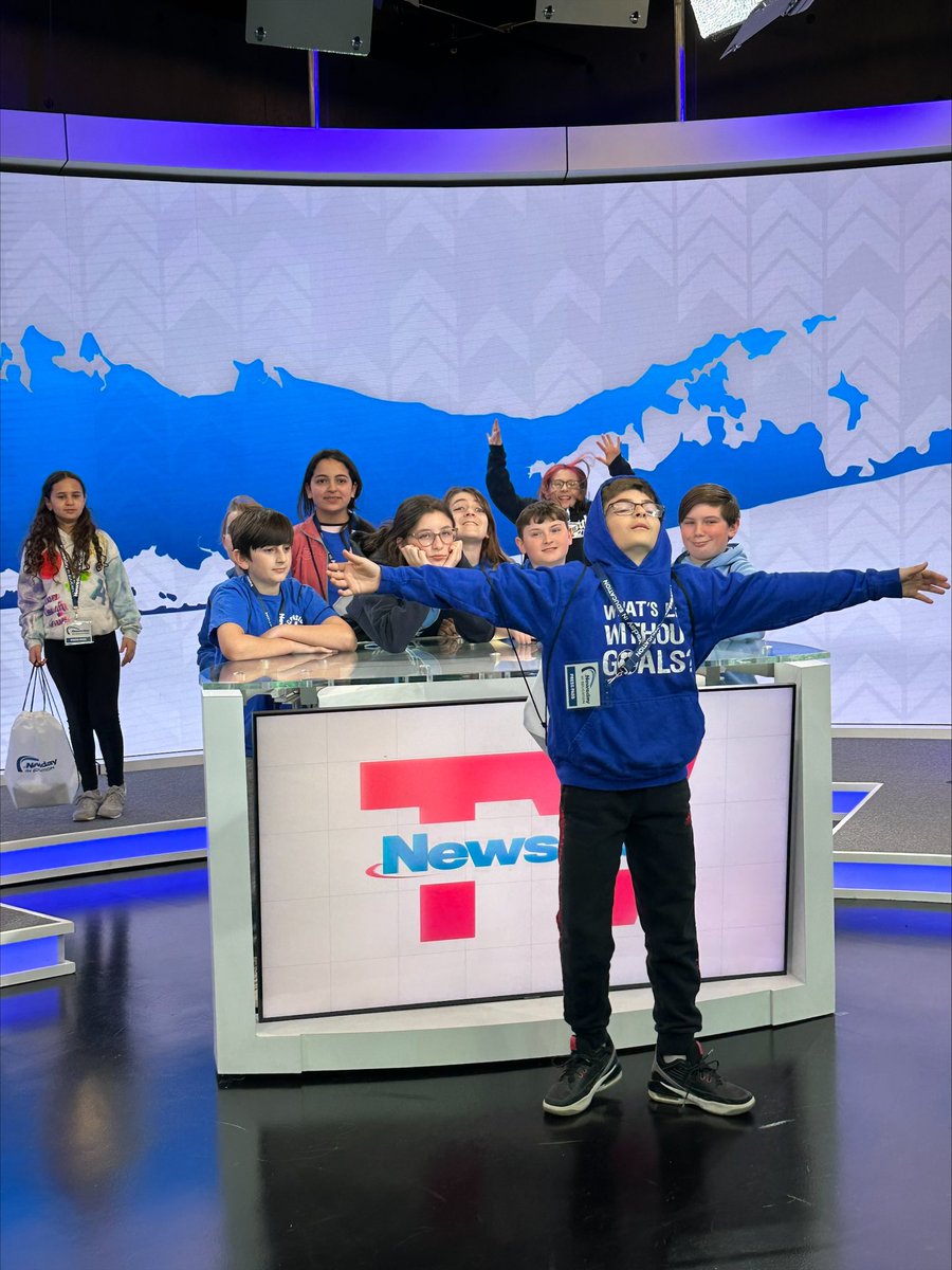 Mary Ralph ☮️ tweet media