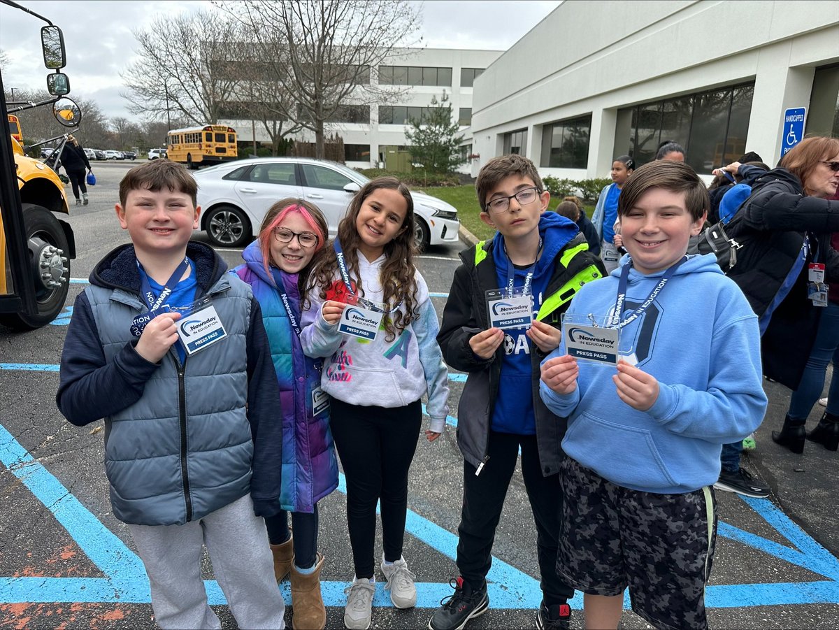 Mary Ralph ☮️ tweet media