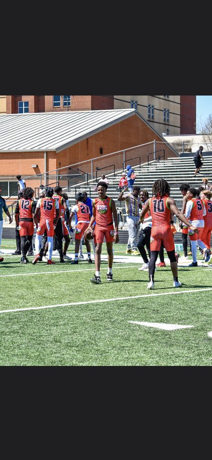 Had fun balling out with my bros @Robbie3handz @AllanMoise2028 in the Championship game yesterday against a great team. #keepworking