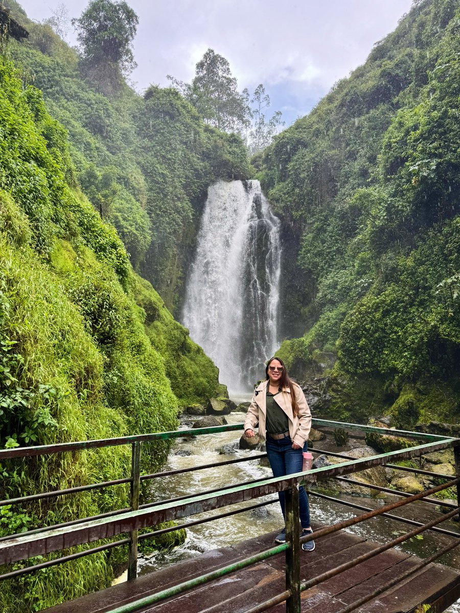 Tatianarodrigz's tweet photo. 📍Cascada de Peguche https://t.co/1MePNRswNZ