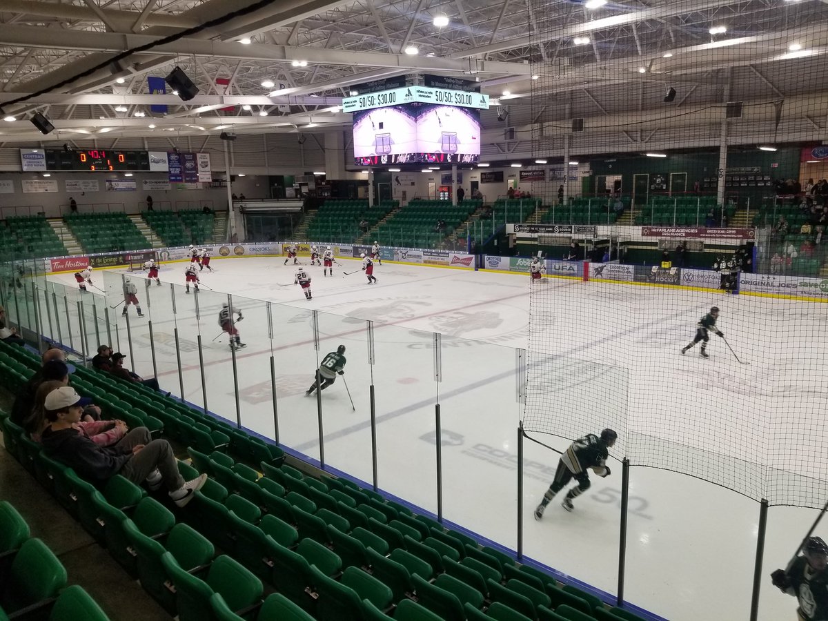 It doesn't matter if it's under the banner of the AJHL, BCHL, or any other league... there's no rivalry in junior hockey quite like the Okotoks Oilers versus the Brooks Bandits. And that always makes it worth the drive down to Okotoks from Calgary