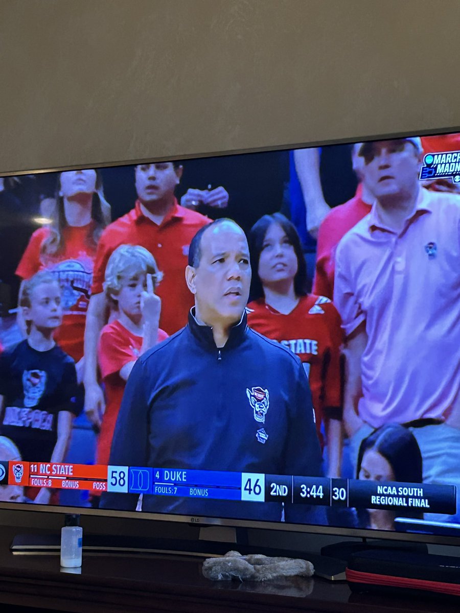 tommyrenfro's tweet photo. This #ncstate fan is not happy with the @NCAA officials 🤣🤣 #MarchMadness2024 https://t.co/3b2QVsw9qg