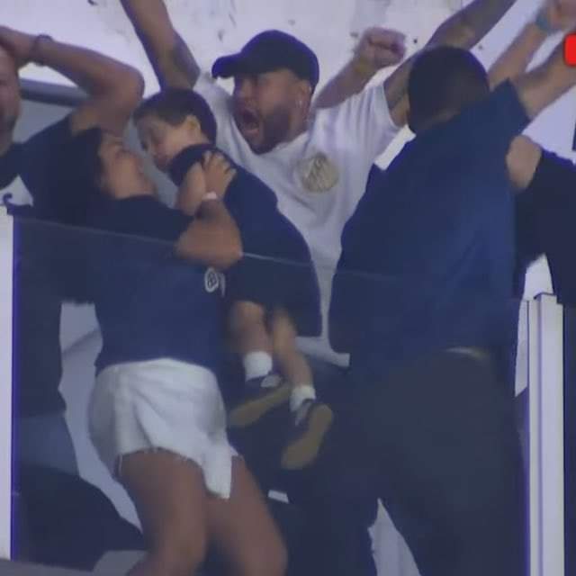 Nos Santistas Angolanos estamos com <a href="/SantosFC/">Santos FC</a> 🇦🇴🇦🇴